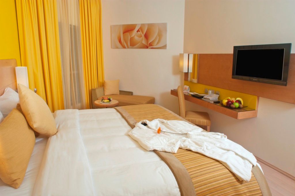 AL KHOORY EXECUTIVE HOTEL - AL BADA LLC - 14