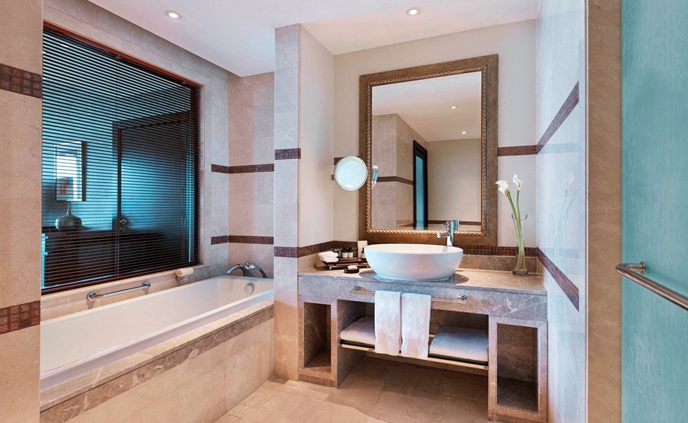 FAIRMONT THE PALM - 90