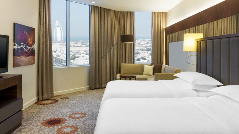 SHERATON DUBAI MALL OF THE EMIRATES HOTEL - 5