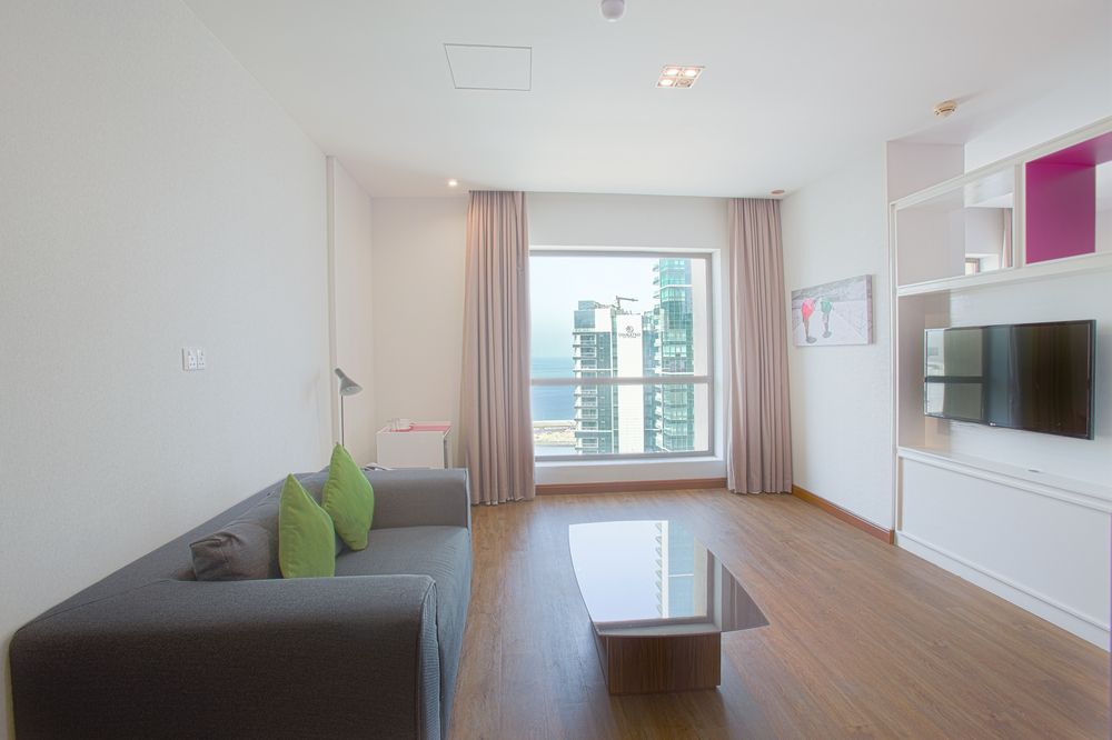 RAMADA HOTEL & SUITES BY WYNDHAM JBR (ex. HAWTHORN SUITES) - 91