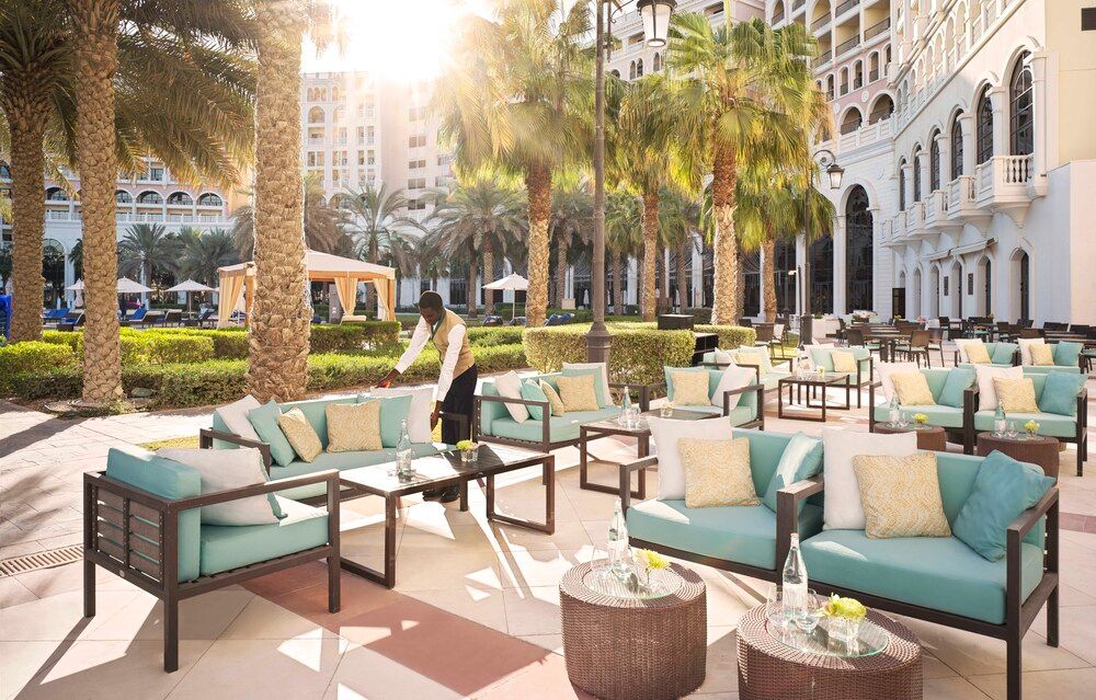 THE RITZ-CARLTON ABU DHABI, GRAND CANAL - 15