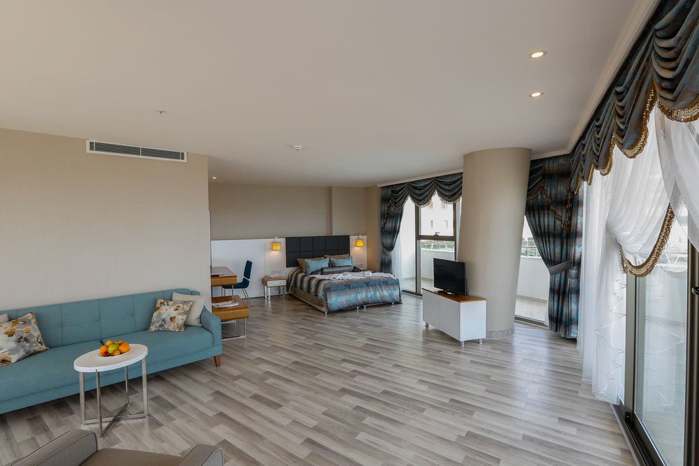 Xoria Deluxe Hotel - 16