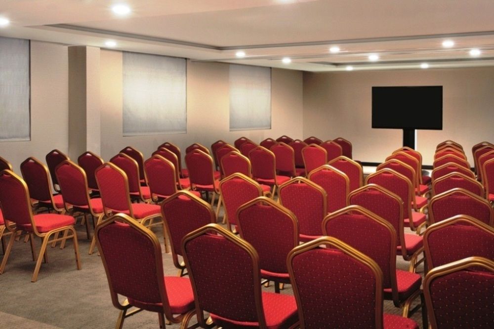 MOVENPICK HOTEL AL MAMZAR - 20