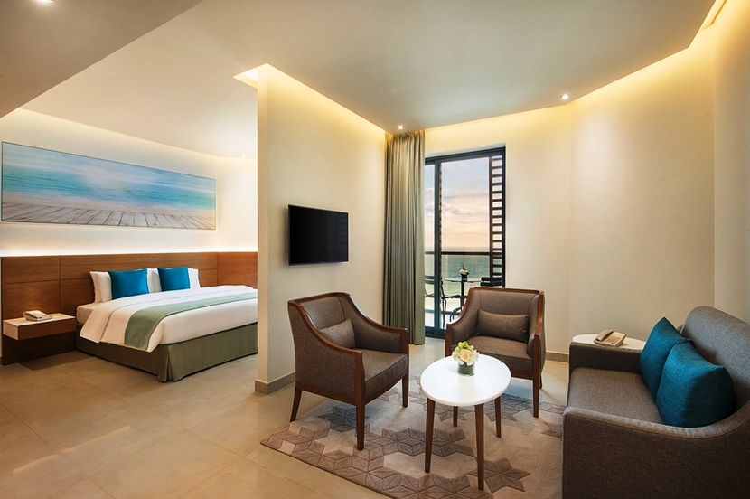 WYNDHAM GARDEN AJMAN CORNICHE - 1