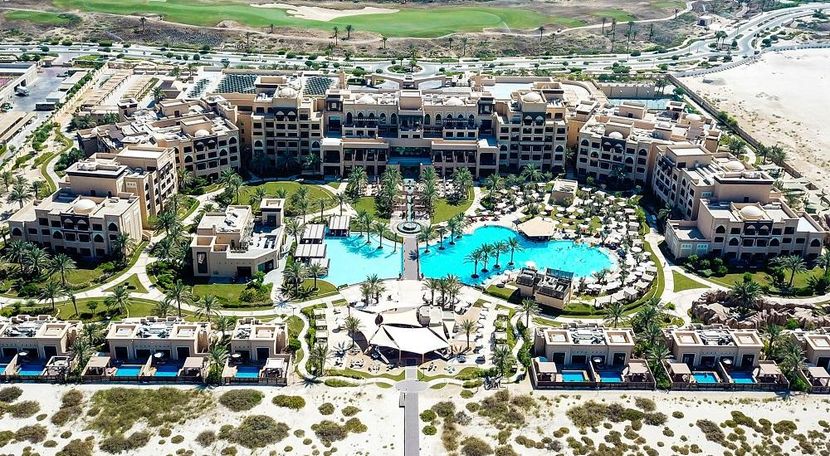 SAADIYAT ROTANA RESORT & VILLAS - 4