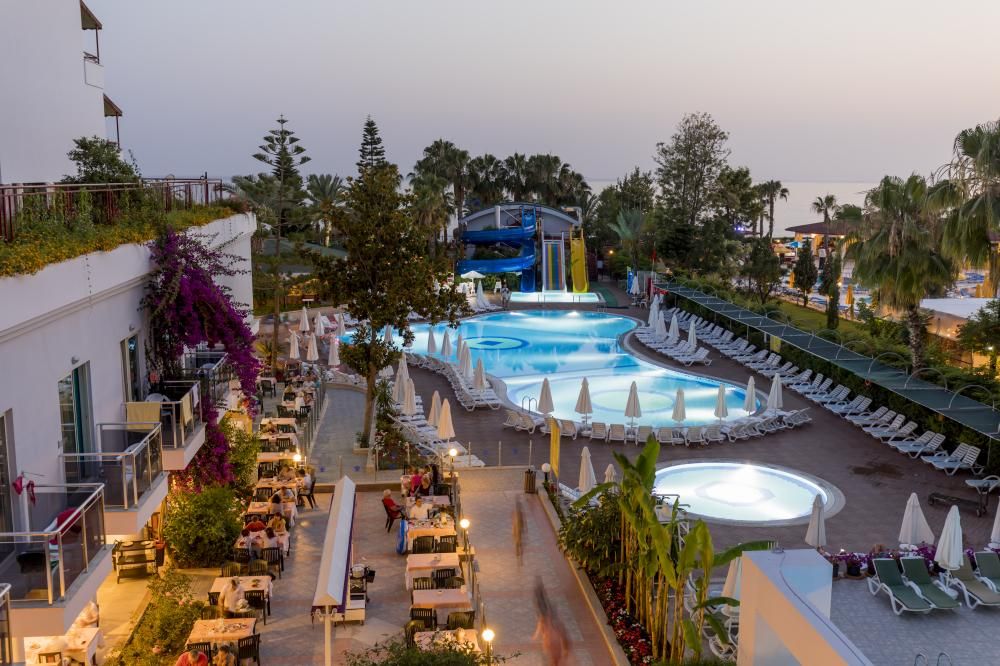 Holiday Park Resort - 2