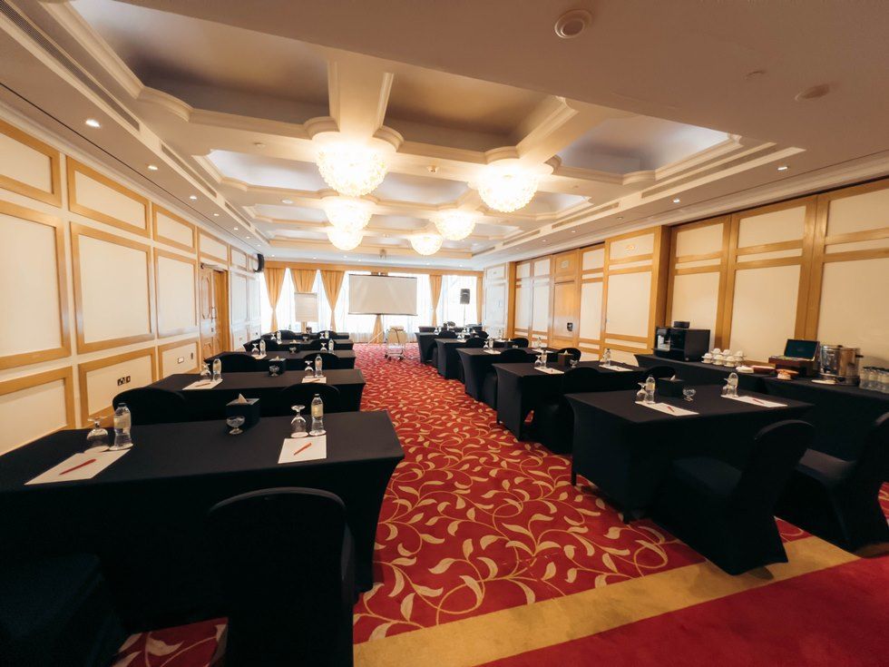 MILLENNIUM DOWNTOWN - 14