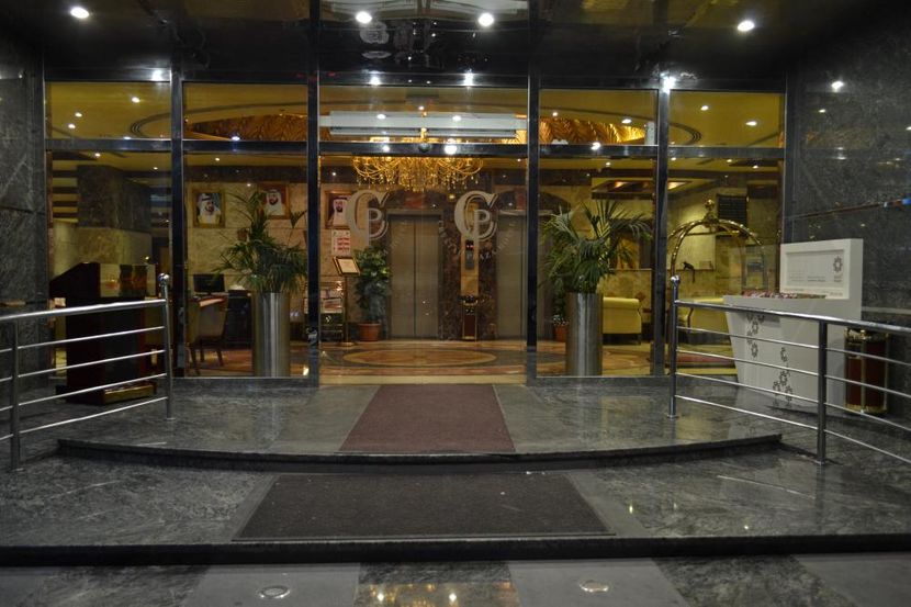 CRYSTAL PLAZA HOTEL  - 3