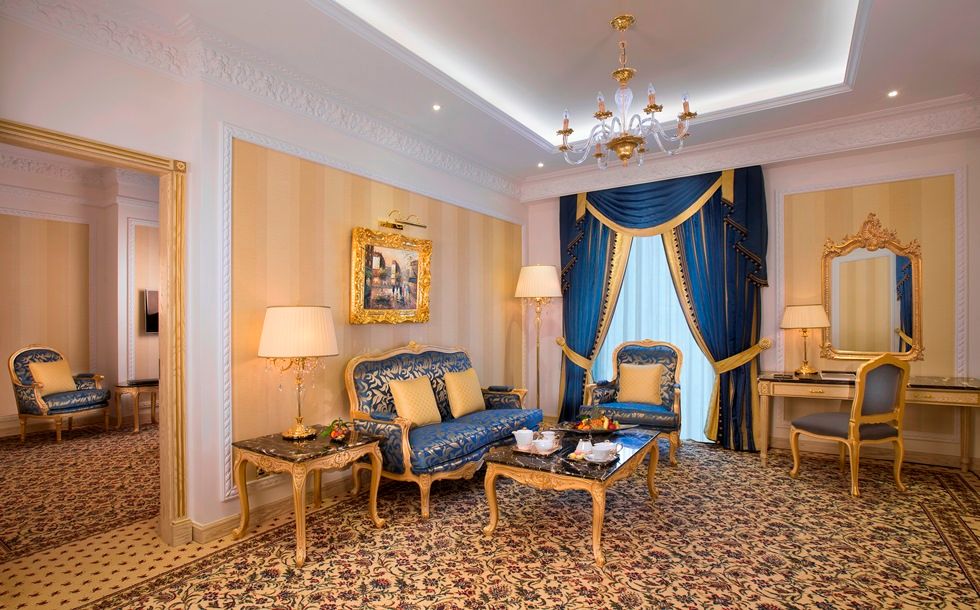 ROYAL ROSE ABU DHABI A CURIO COLLECTION BY HILTON - 11