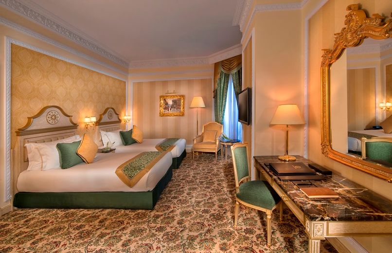 ROYAL ROSE ABU DHABI A CURIO COLLECTION BY HILTON - 5