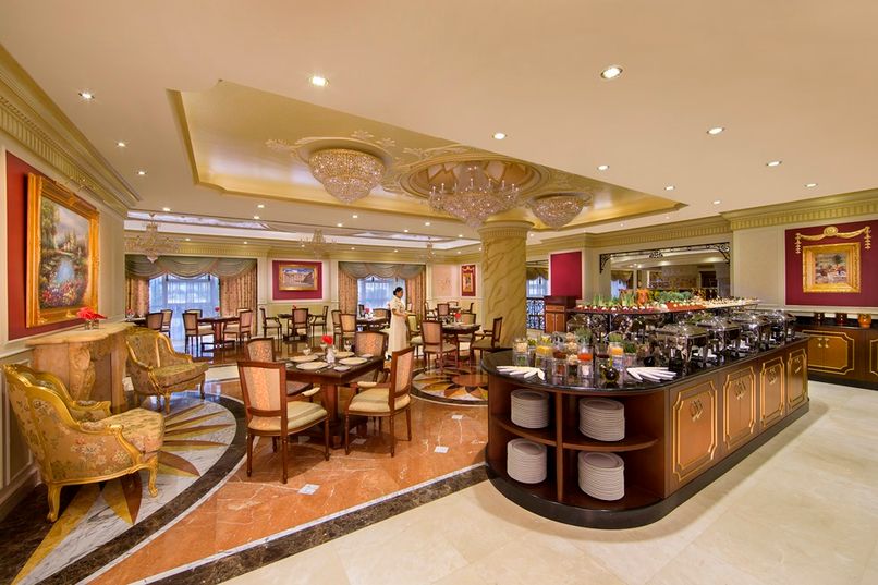 ROYAL ROSE ABU DHABI A CURIO COLLECTION BY HILTON - 3