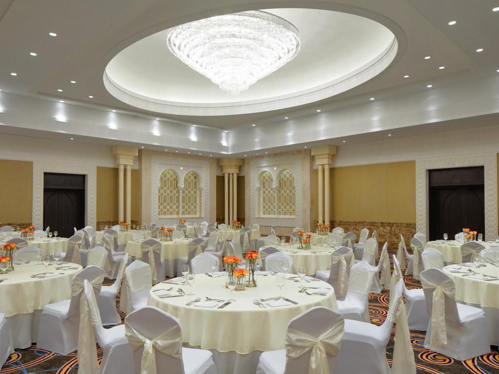 SHERATON SHARJAH BEACH RESORT & SPA - 13