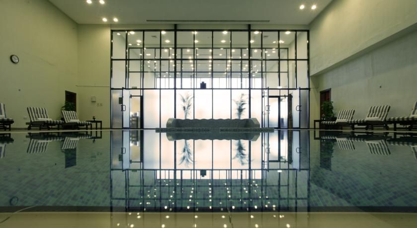 RAMADA HOTEL & SUITES AJMAN - 8