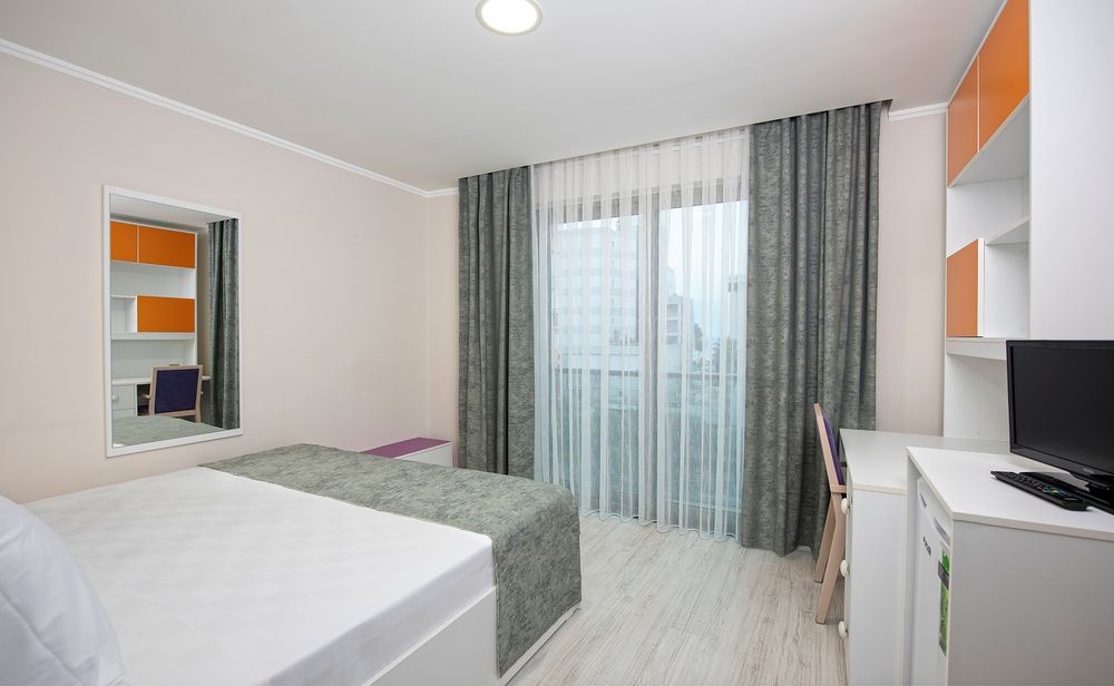 Citrus Park Hotel - 12