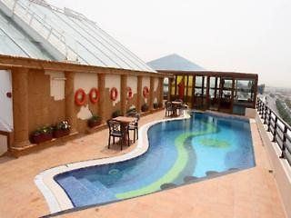 SEA VIEW HOTEL - 1