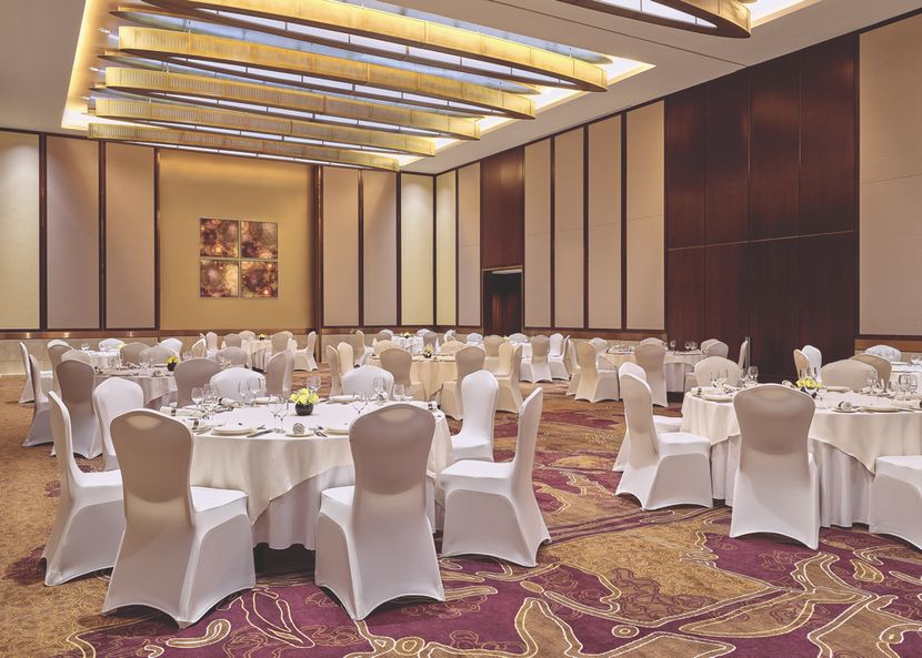 SWISSOTEL AL GHURAIR - 5