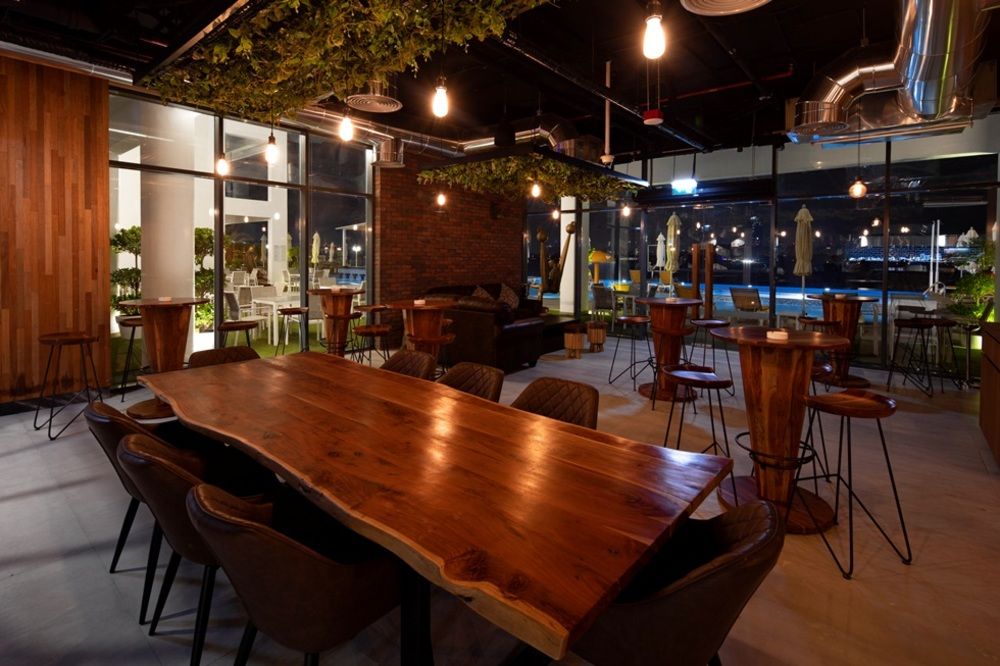 C CENTRAL RESORT - 11