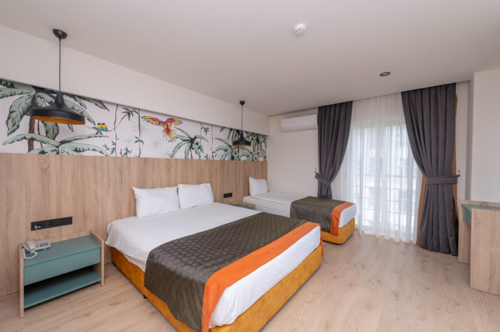 Lims Bonadea Beach Hotel - 17