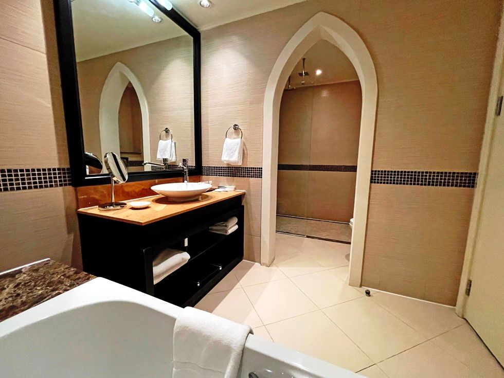 OAKS IBN BATTUTA GATE - 60