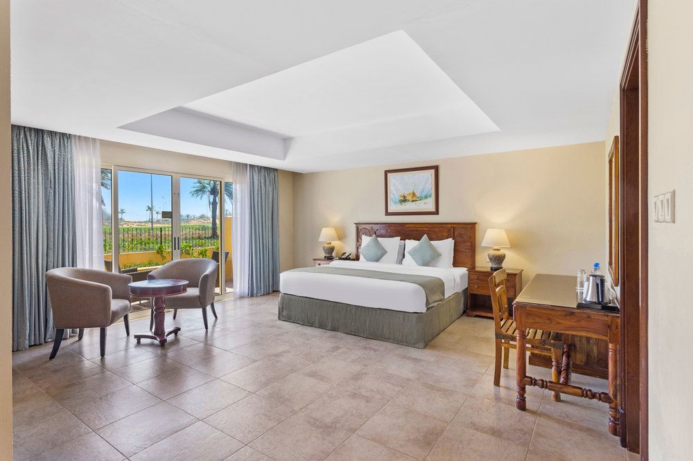 AL HAMRA VILLAGE - 43