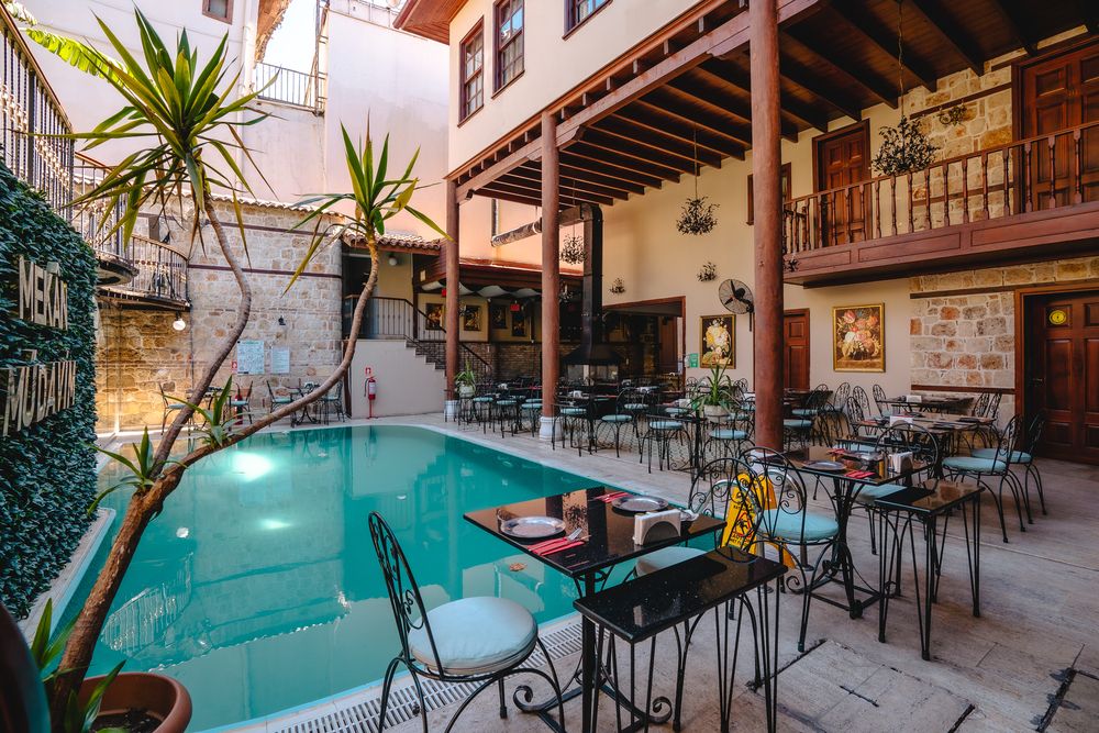 Mediterra Art Hotel - 9