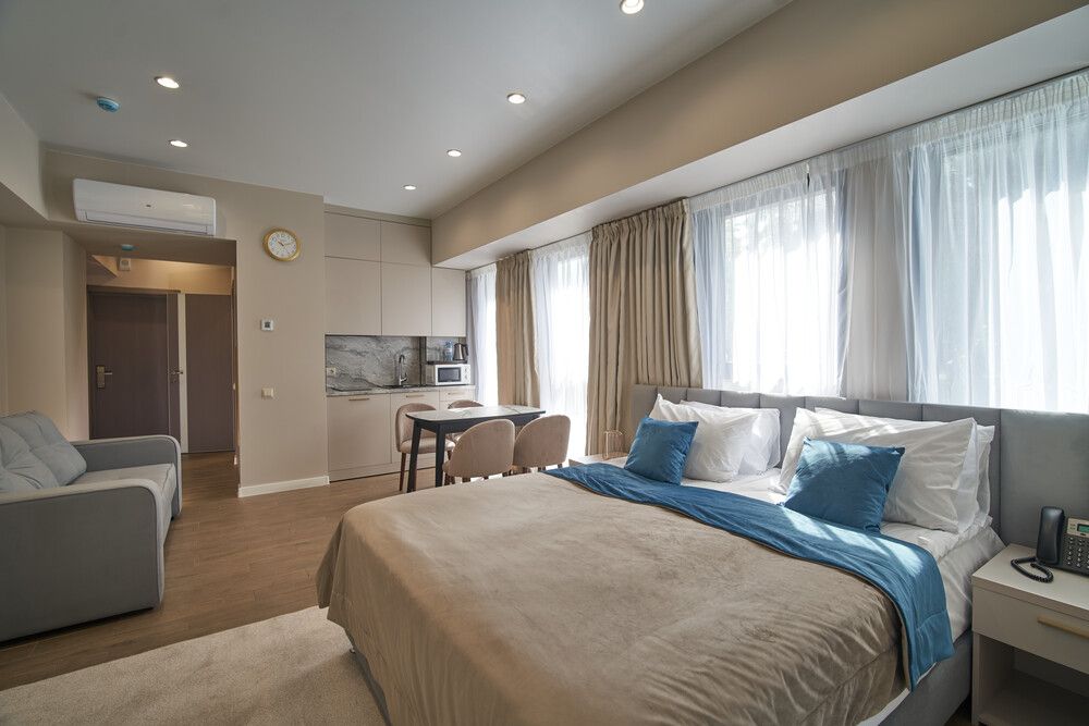 MIRROR FAMILY, апарт-отель - 29