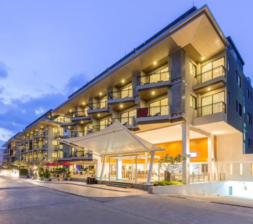 THE CHARM RESORT PHUKET - 3