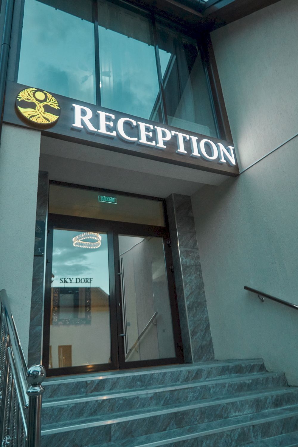 ASTRA DE ROSA (бывш. GRAND WAY SKYDORF), отель - 1