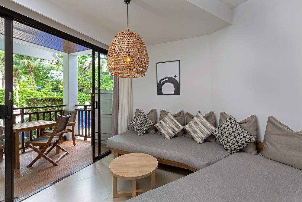 SUNWING  KAMALA BEACH - 98