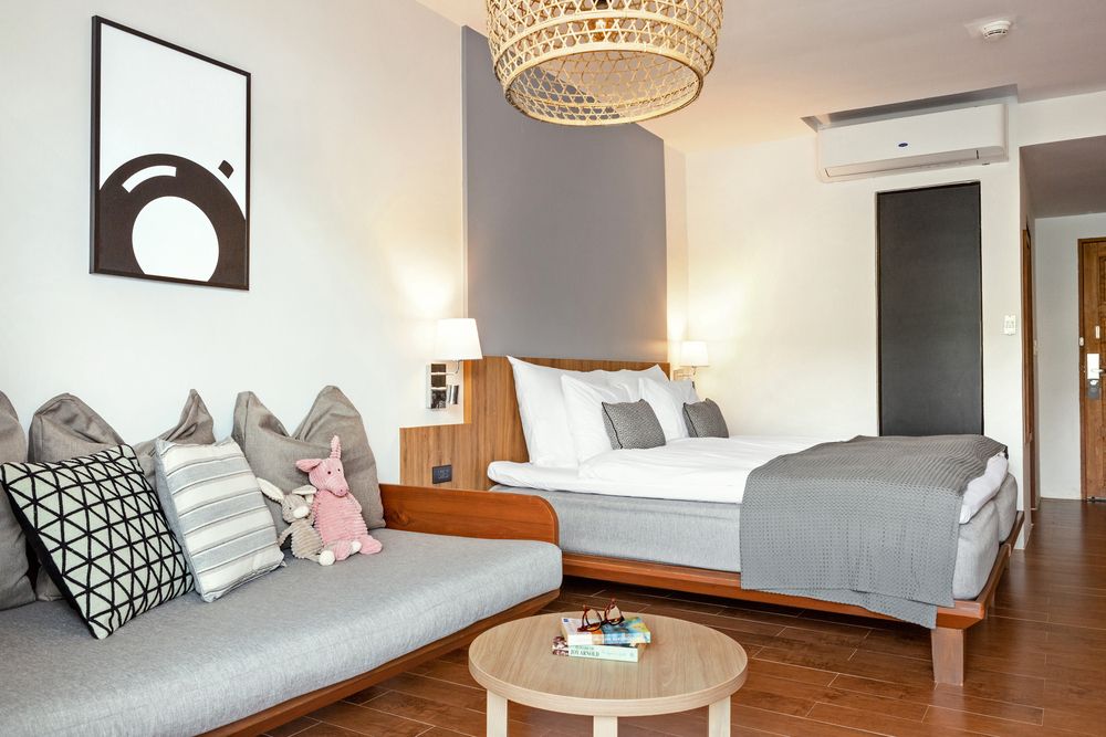 SUNWING  KAMALA BEACH - 97