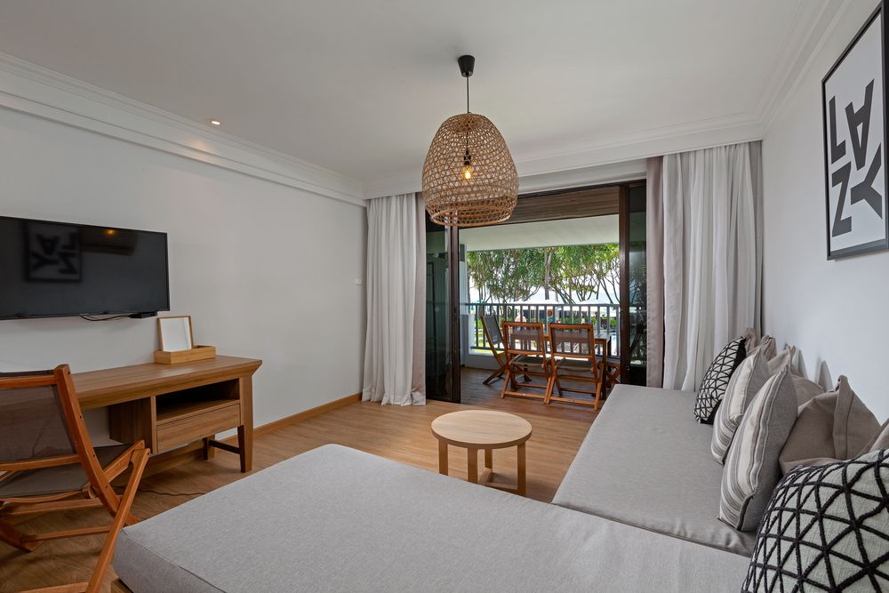 SUNWING  KAMALA BEACH - 77