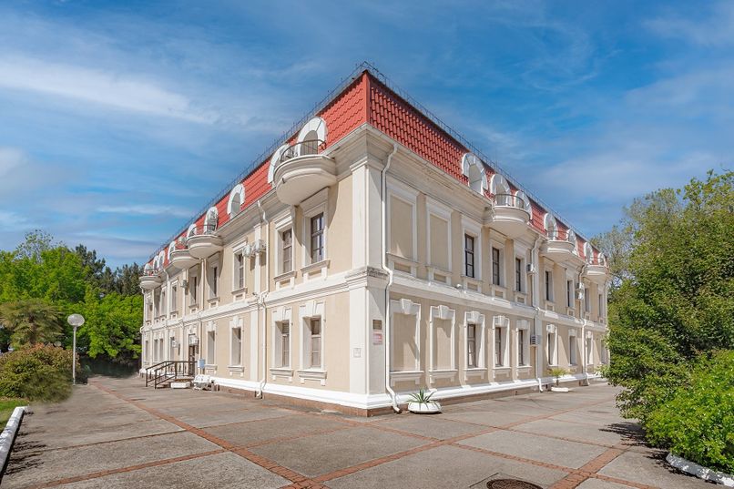 ГРАНД-ОТЕЛЬ, отель (бывш. им. Мориса Тореза) - 4