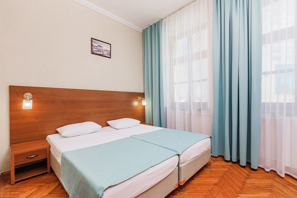 ГРАНД-ОТЕЛЬ, отель (бывш. им. Мориса Тореза) - 40