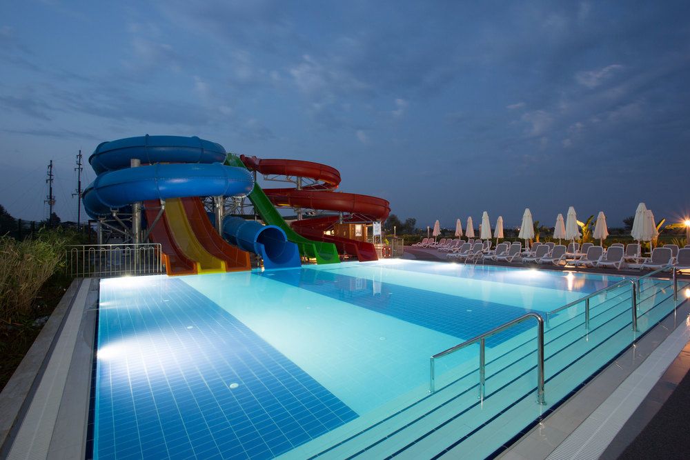 Water Side Resort & Spa - 55