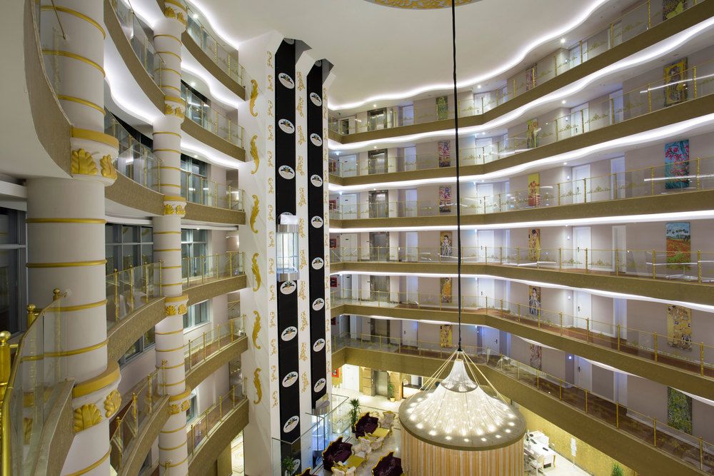 Water Side Resort & Spa - 11