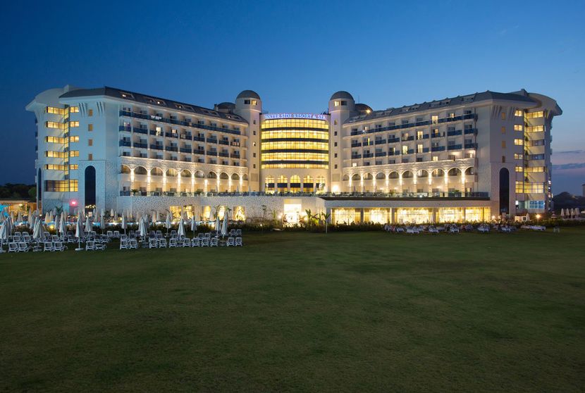 Water Side Resort & Spa - 2