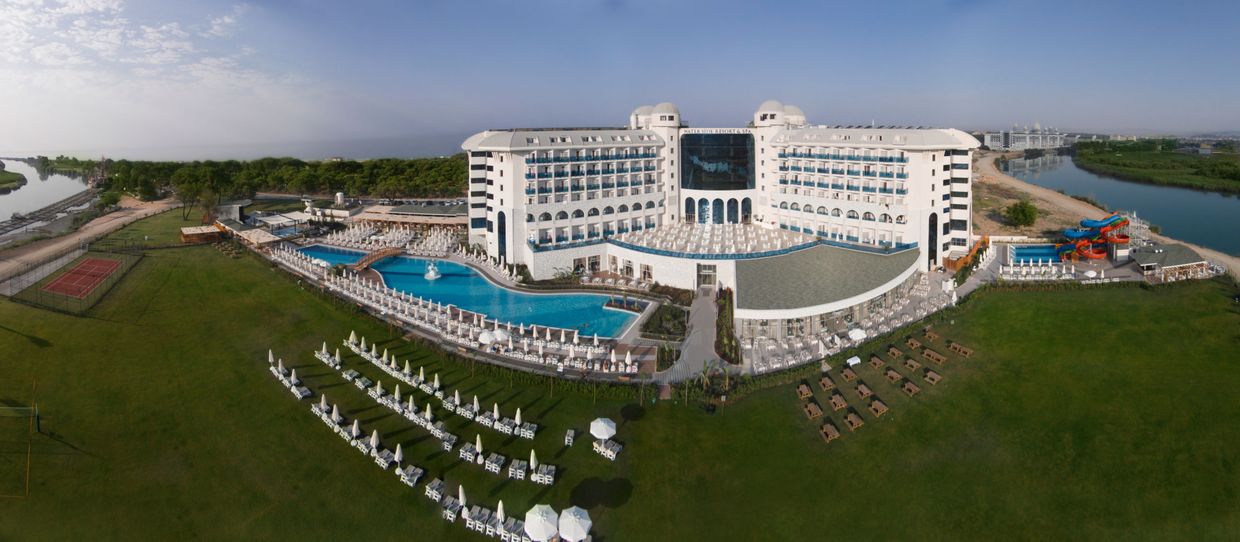 Water Side Resort & Spa - 5