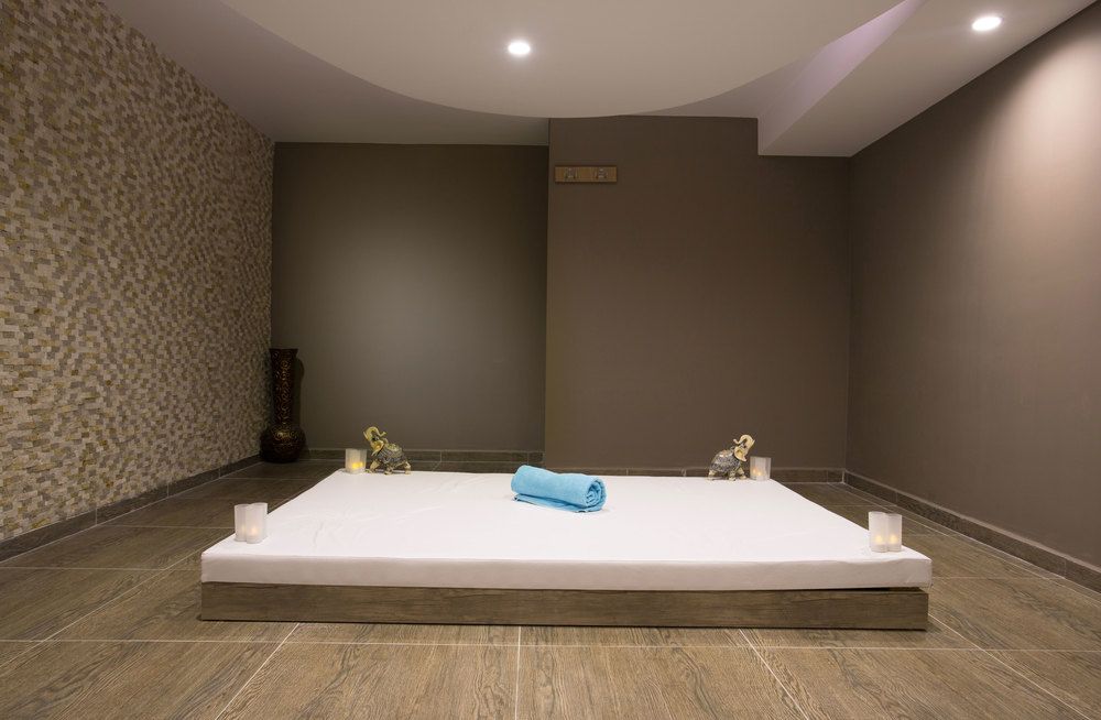 Water Side Resort & Spa - 67