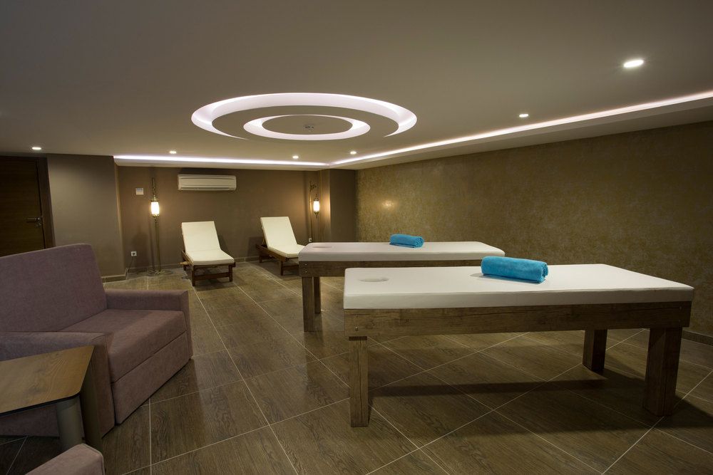 Water Side Resort & Spa - 68