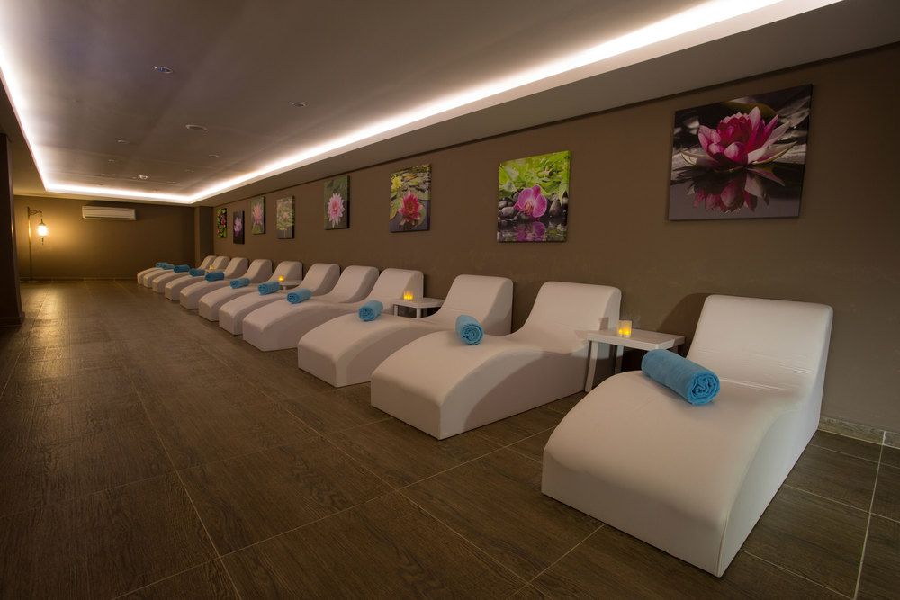 Water Side Resort & Spa - 66