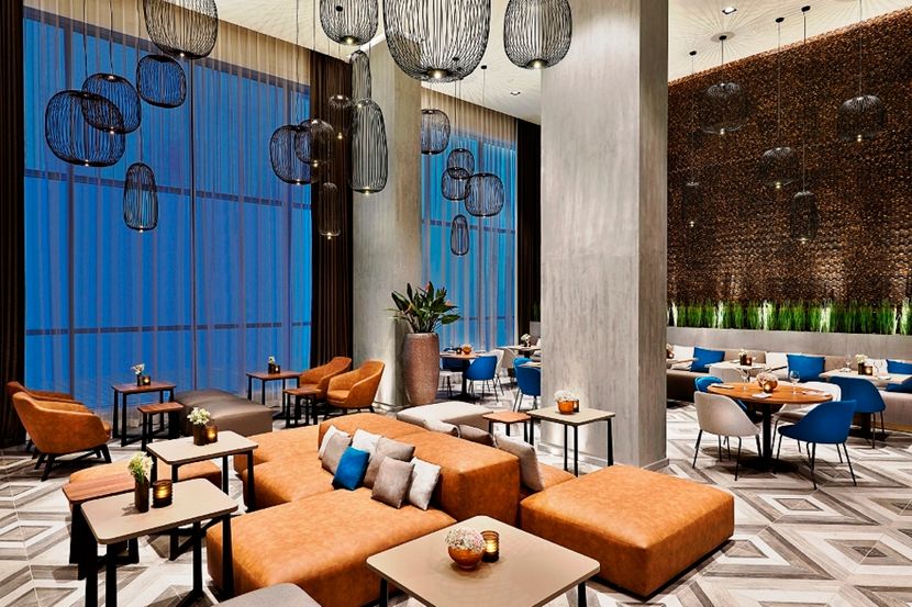 COURTYARD BY MARRIOTT - 1