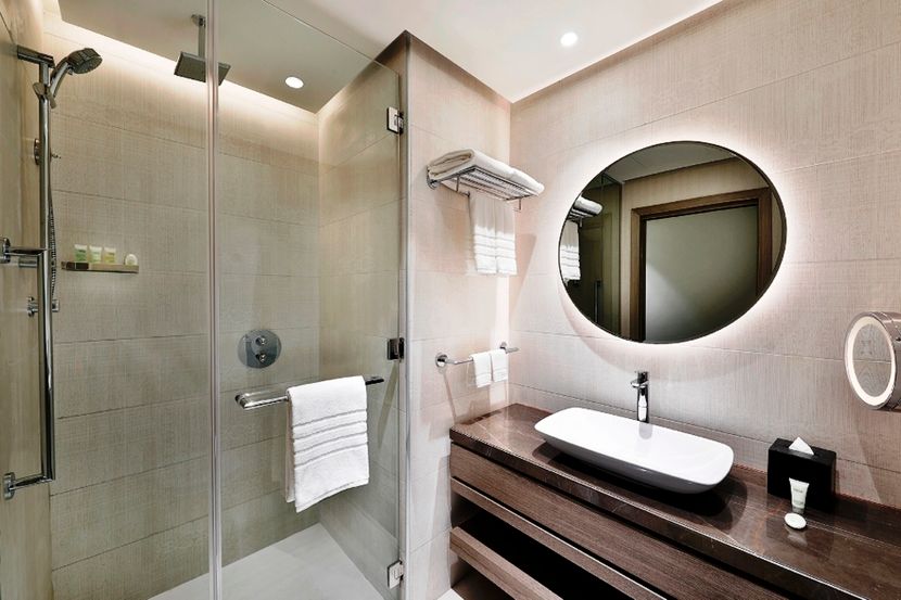 COURTYARD BY MARRIOTT - 5