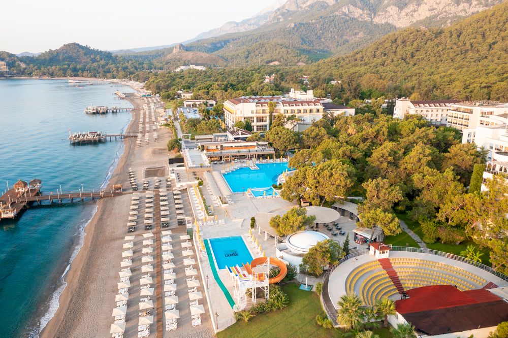 Perre La Mer Hotel - 1