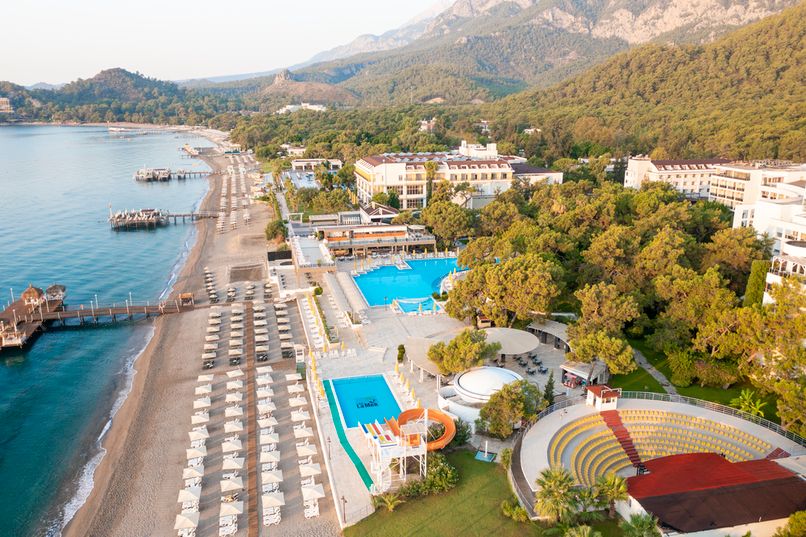 Perre La Mer Hotel - 1