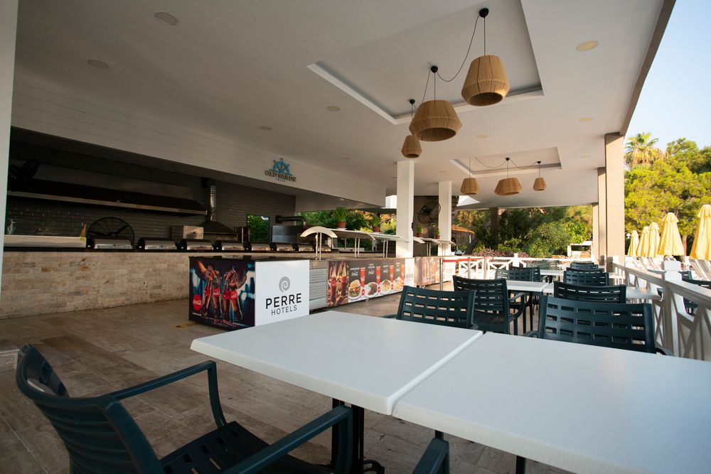 Perre La Mer Hotel - 46