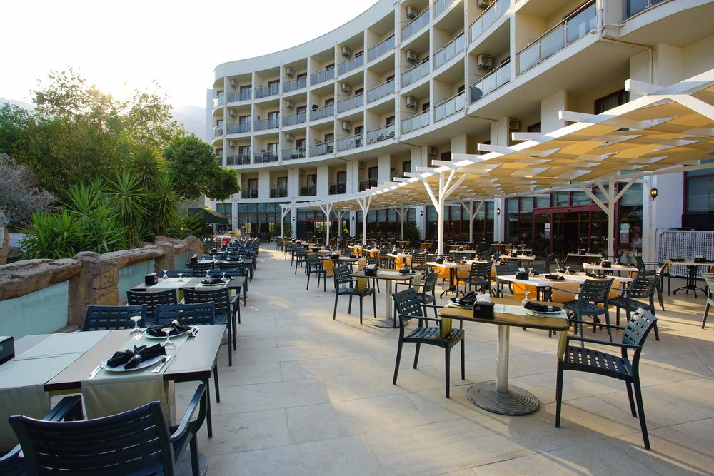 Perre La Mer Hotel - 11