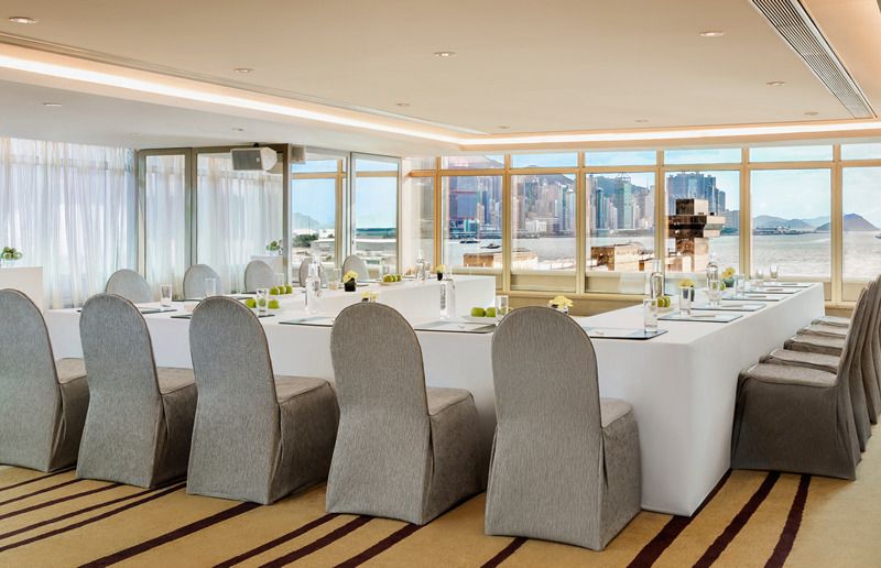 THE ROYAL PACIFIC HOTEL AND TOWERS - 3