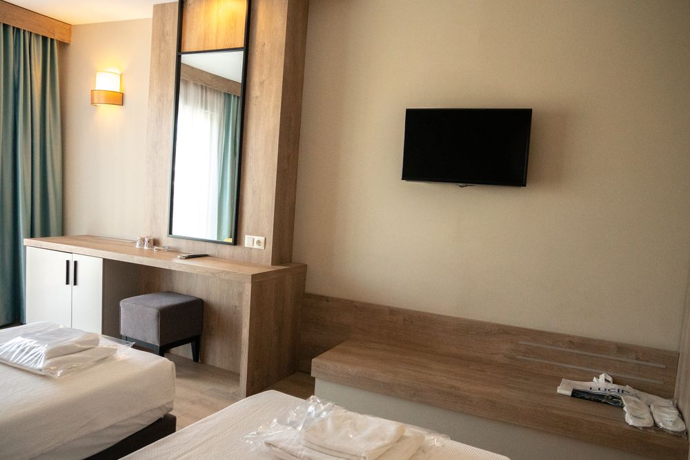 Lucida Beach Hotel - 52