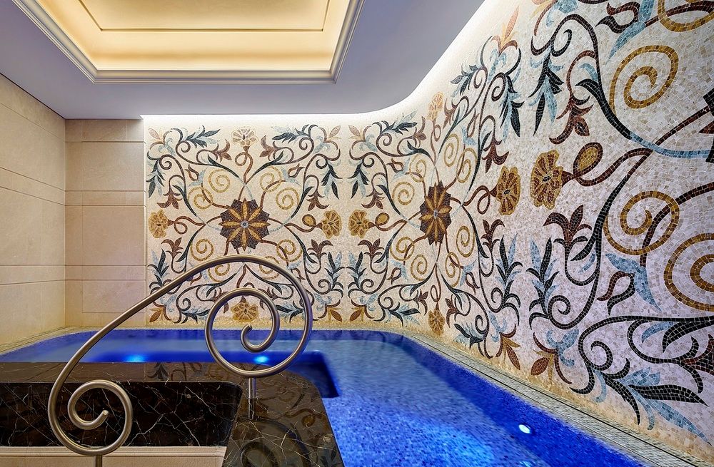 THE ROYAL GARDEN HOTEL - 18