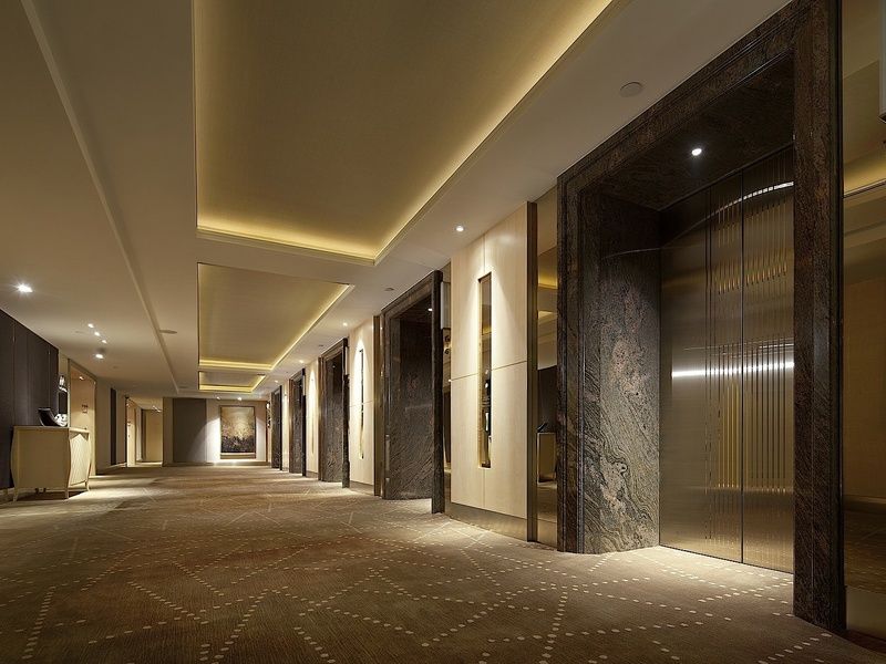 THE ROYAL GARDEN HOTEL - 5